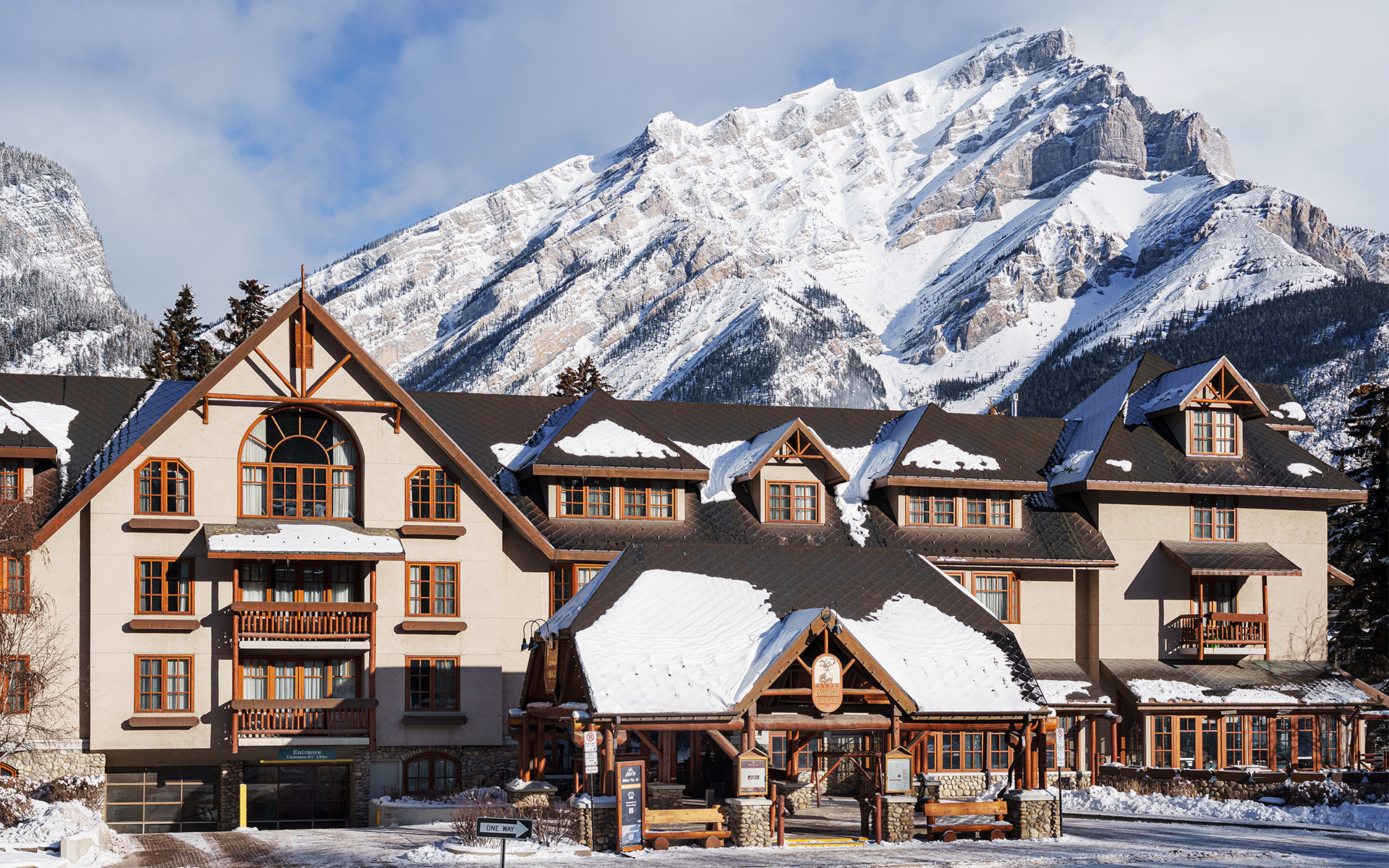 Banff Caribou Lodge & Spa
